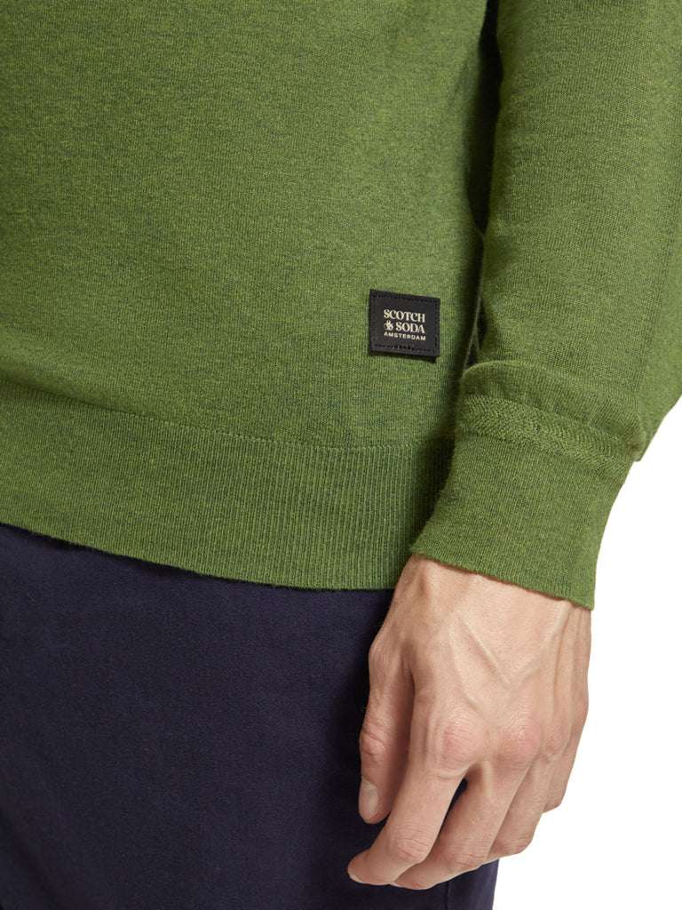Regular-fit turtleneck pullover